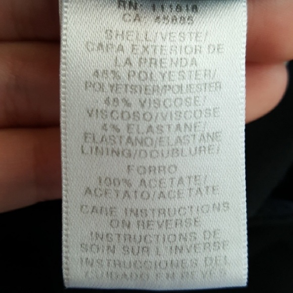 🍀SALE🍀Michael Kors Capris - Picture 5 of 5